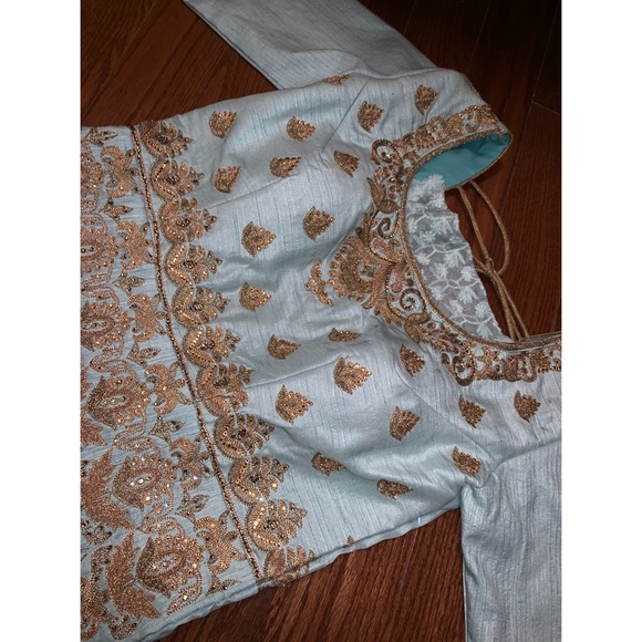 Light blue anarkali/dress with gold embroidery - Picture 3 of 6